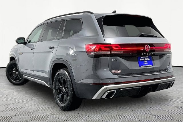 2024 Volkswagen Atlas 2.0T Peak Edition SEL