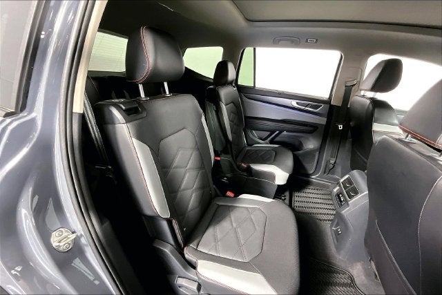 2024 Volkswagen Atlas 2.0T Peak Edition SEL