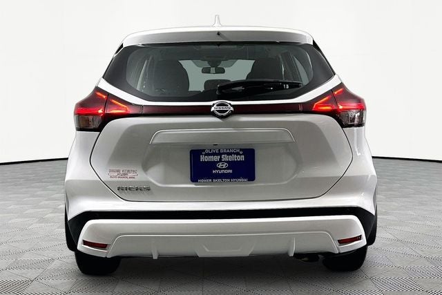 2021 Nissan Kicks S