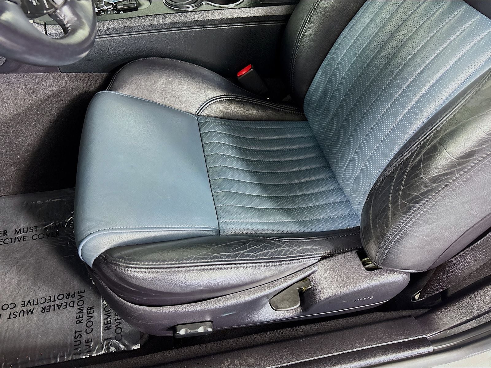 2005 Ford Thunderbird Base