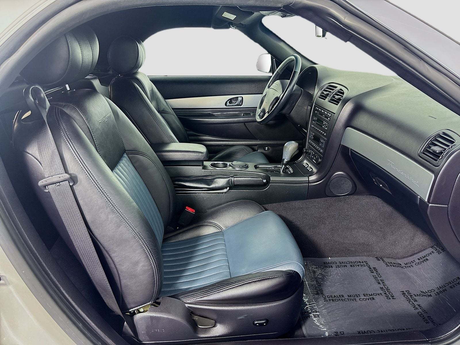 2005 Ford Thunderbird Base