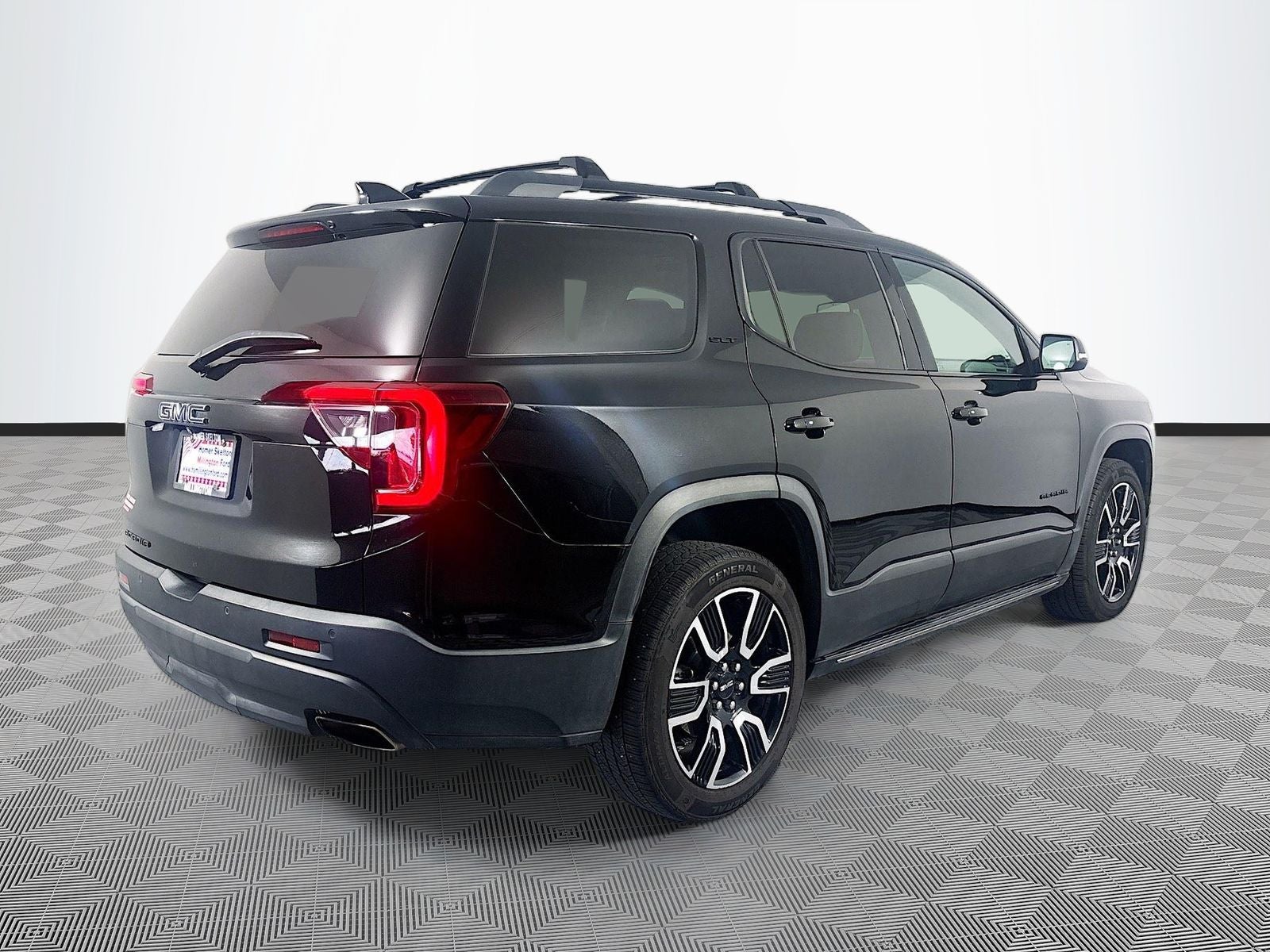2021 GMC Acadia SLT