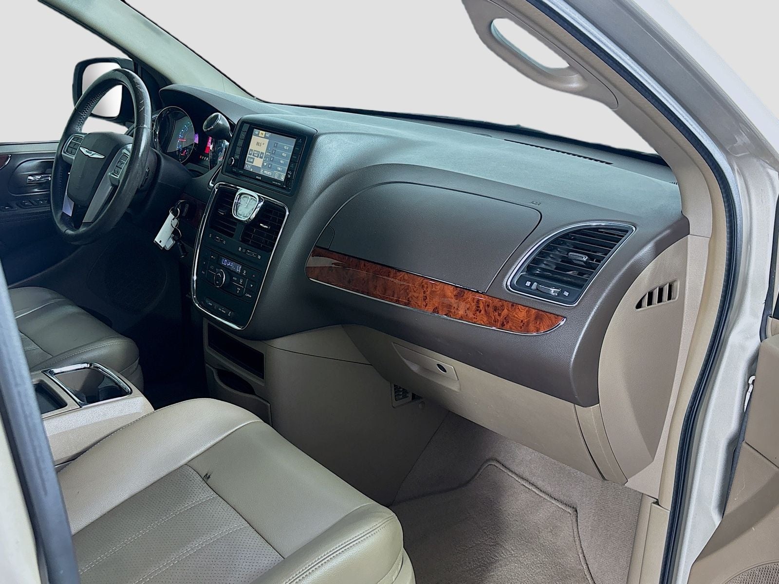 2012 Chrysler Town & Country Touring