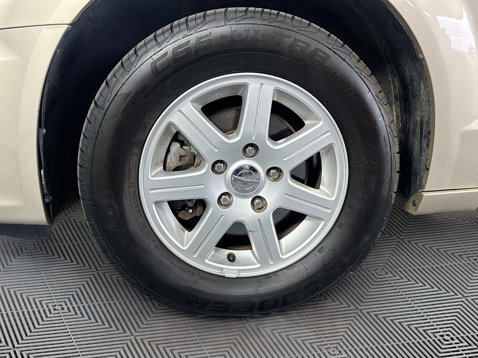 2012 Chrysler Town & Country Touring