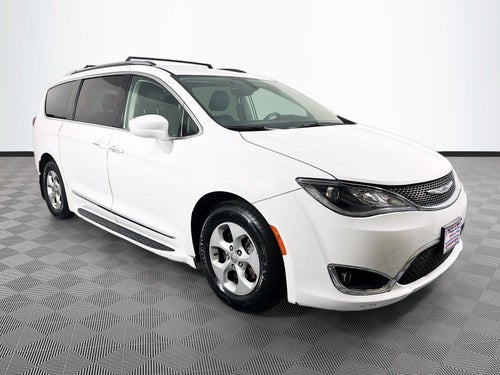 2017 Chrysler Pacifica Touring L Plus