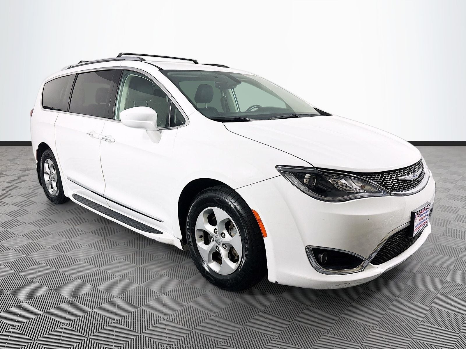 2017 Chrysler Pacifica Touring L Plus