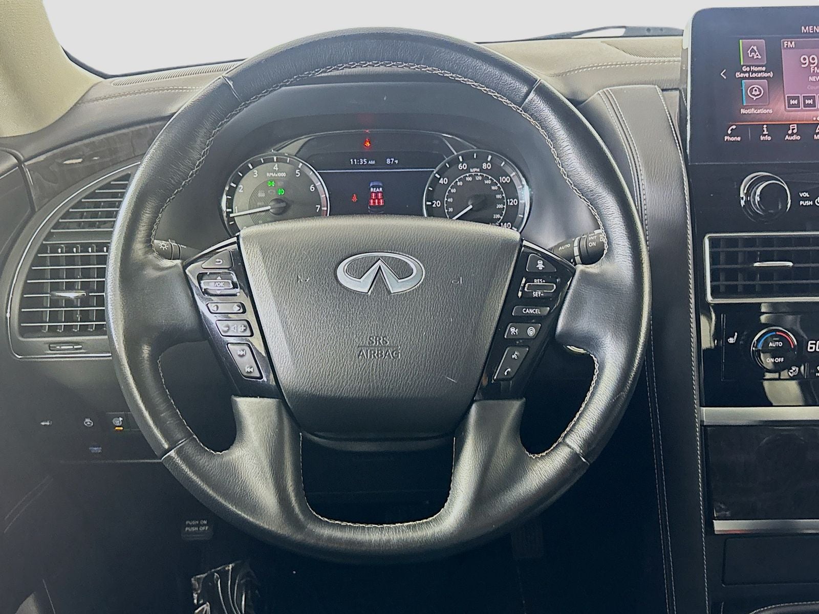 2024 INFINITI QX80 LUXE