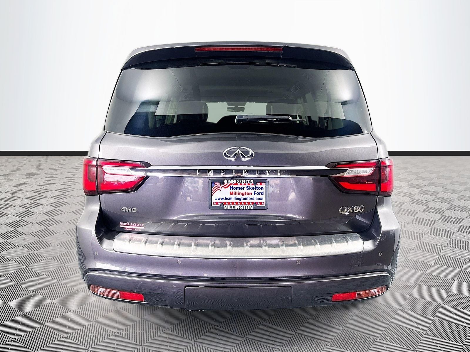2024 INFINITI QX80 LUXE