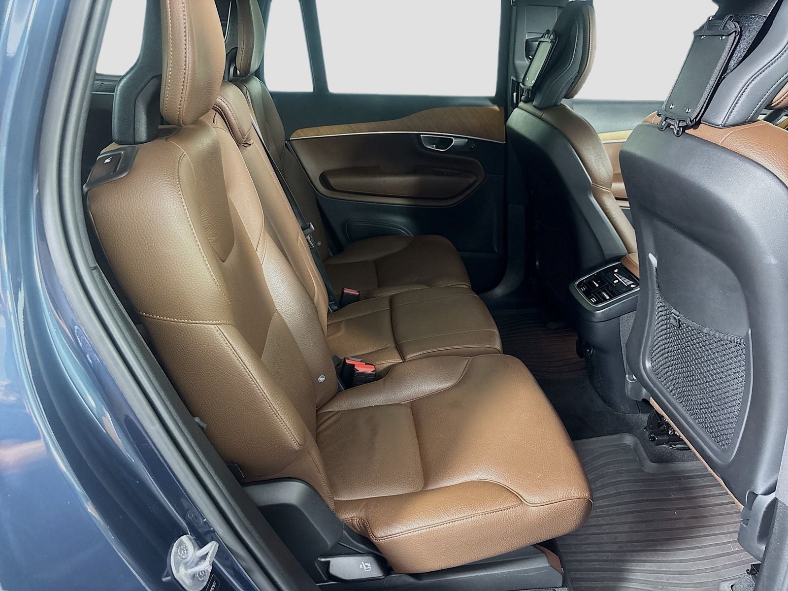 2024 Volvo XC90 B6 Plus Bright Theme