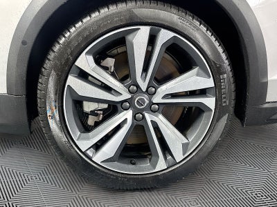 2025 Volvo V60 Cross Country B5 Plus