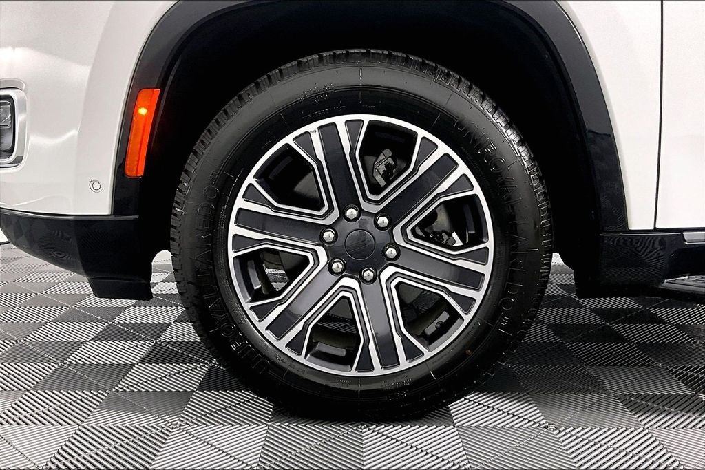 2024 Jeep Wagoneer Series II