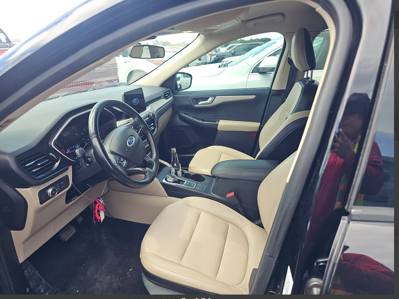2020 Ford Escape SEL