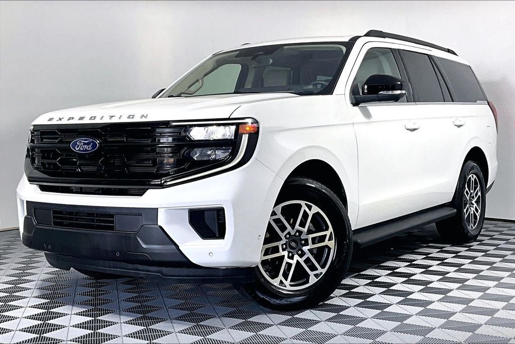 2025 Ford Expedition Active