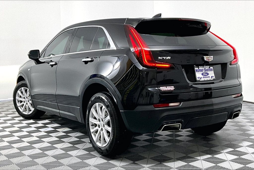 2023 Cadillac XT4 Luxury