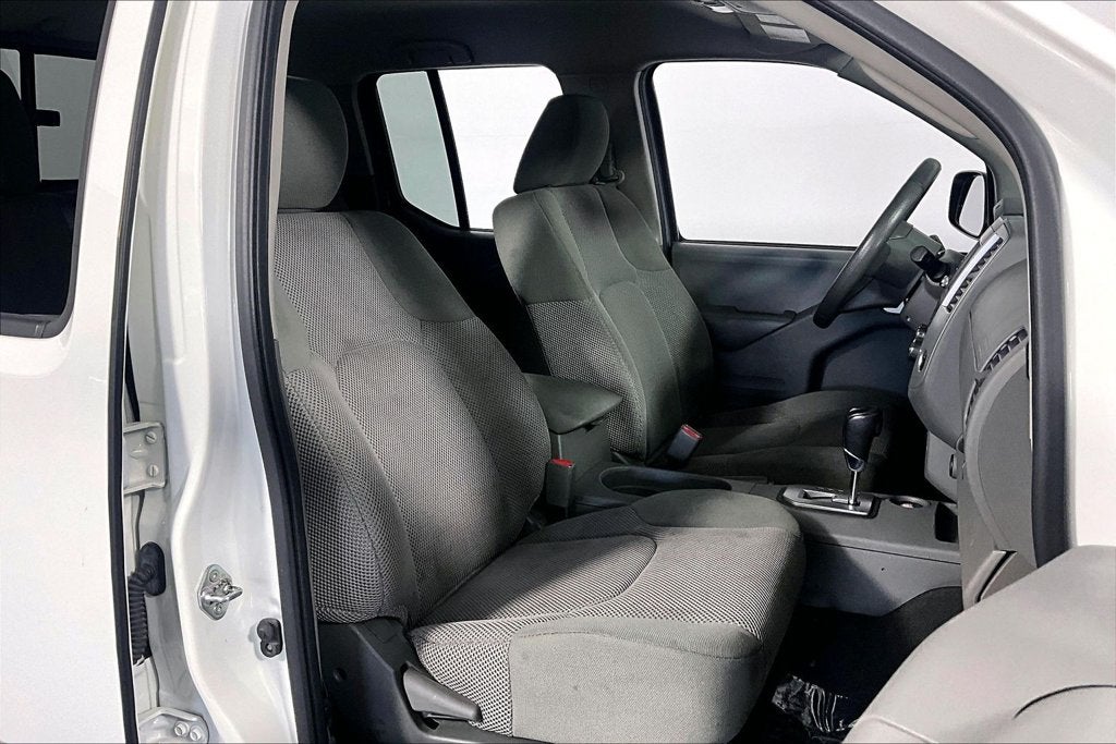 2021 Nissan Frontier SV