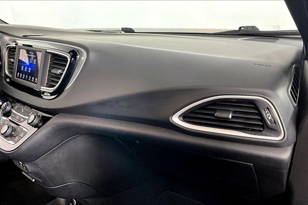 2020 Chrysler Pacifica Touring