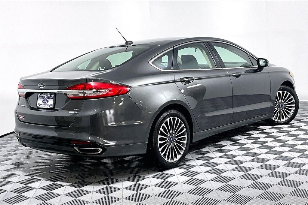 2017 Ford Fusion SE
