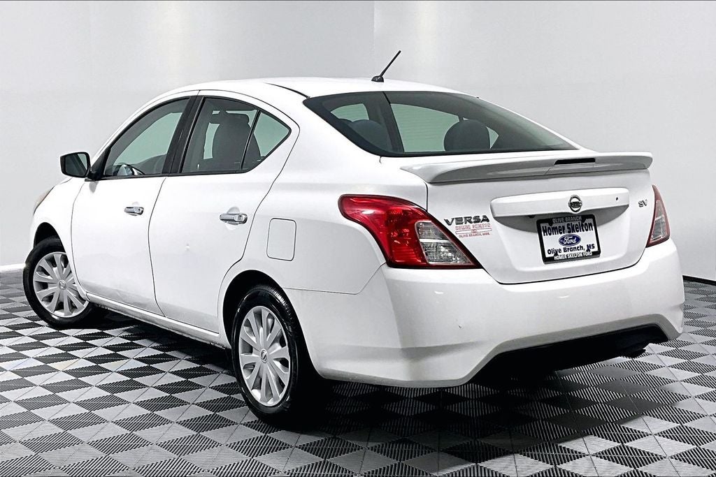 2019 Nissan Versa 1.6 SV