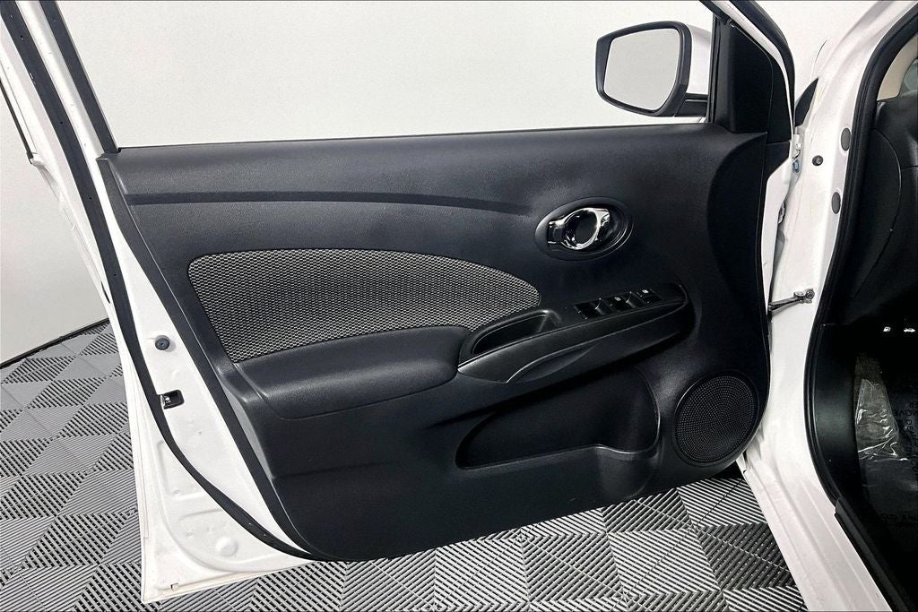 2019 Nissan Versa 1.6 SV