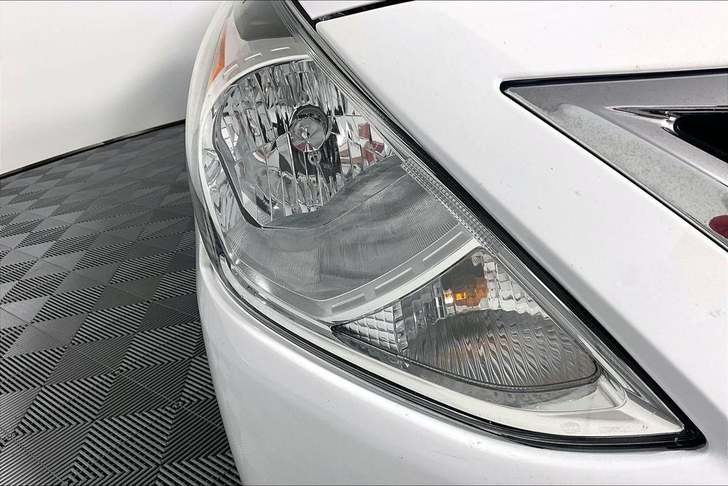 2019 Nissan Versa 1.6 SV