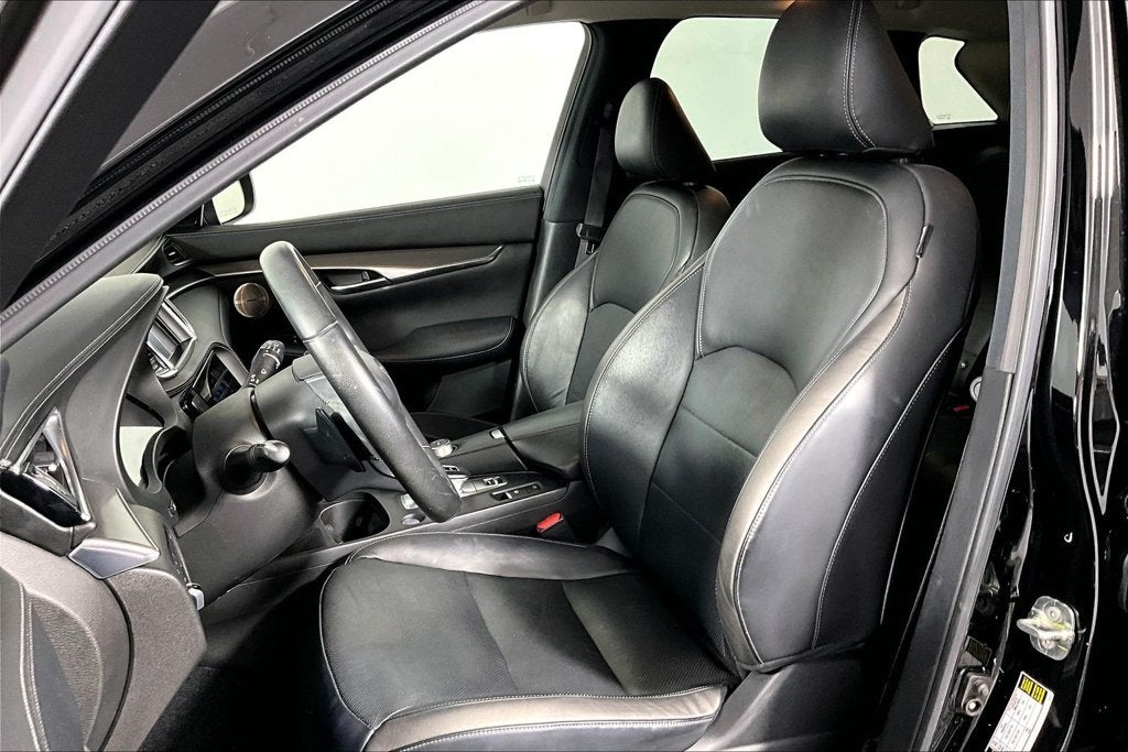 2023 INFINITI QX50 LUXE