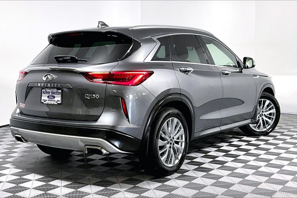 2023 INFINITI QX50 LUXE