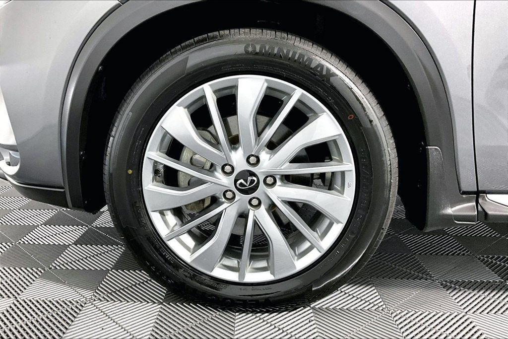 2023 INFINITI QX50 LUXE