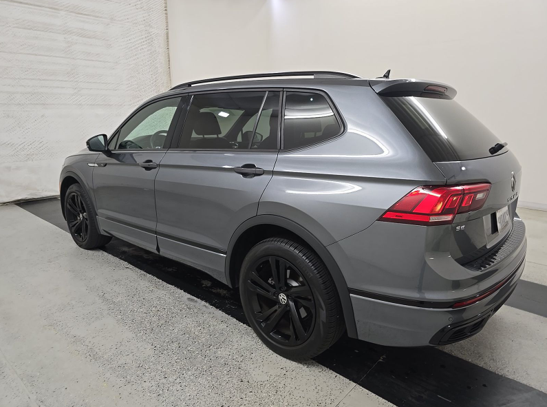 2023 Volkswagen Tiguan 2.0T SE R-Line Black