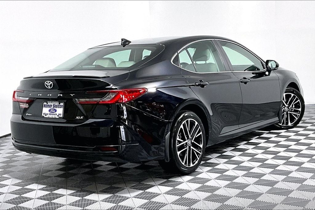 2025 Toyota Camry XLE