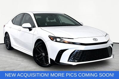 2025 Toyota Camry SE