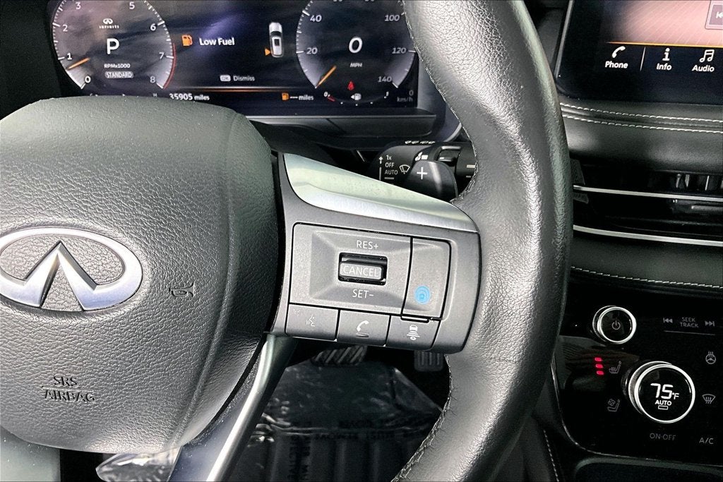 2023 INFINITI QX60 LUXE