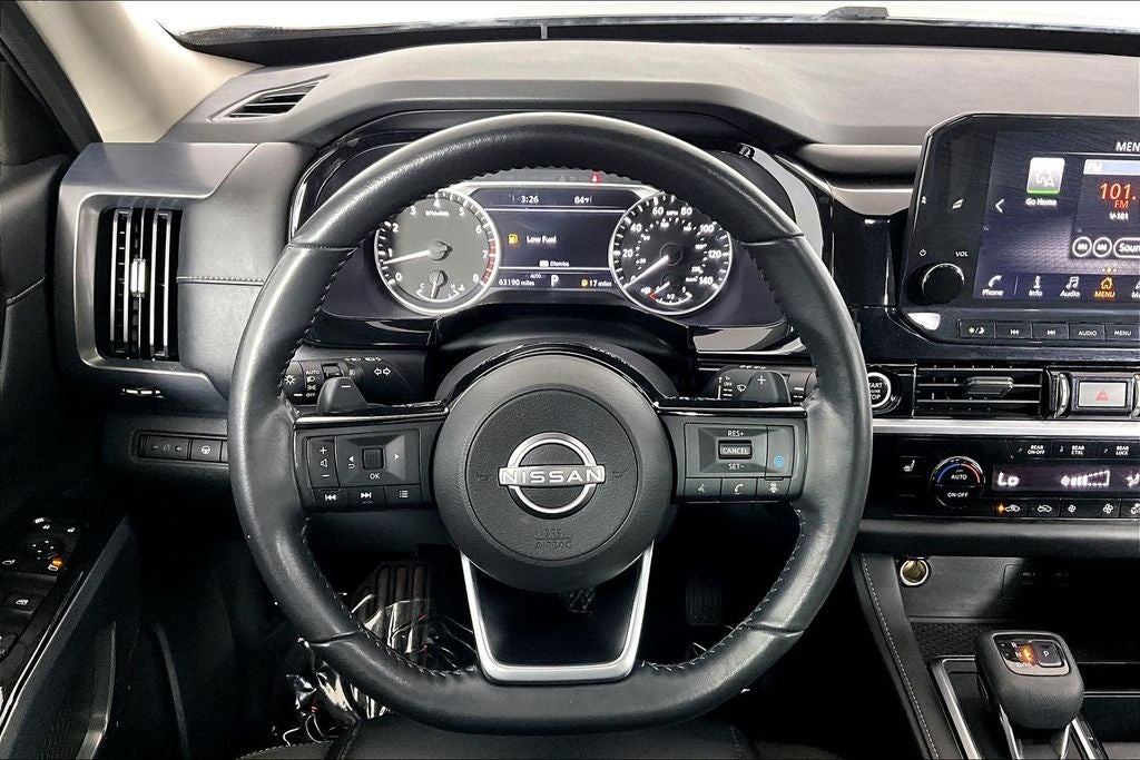 2022 Nissan Pathfinder SL