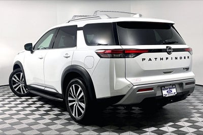 2025 Nissan Pathfinder Platinum