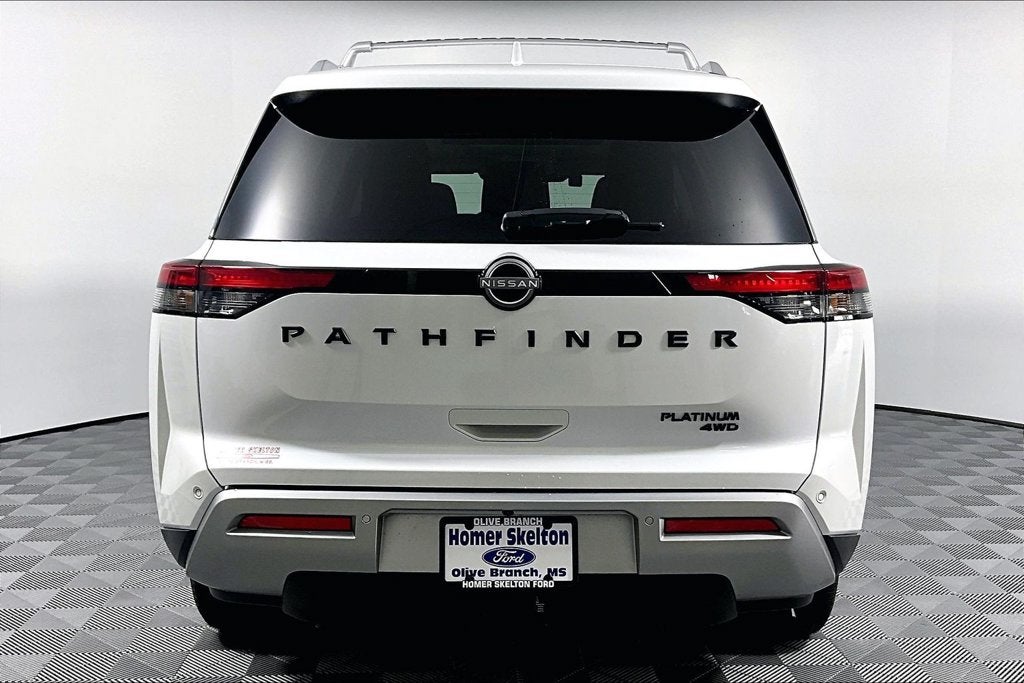 2025 Nissan Pathfinder Platinum
