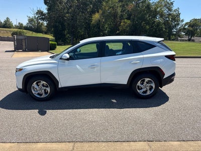 2023 Hyundai TUCSON SE