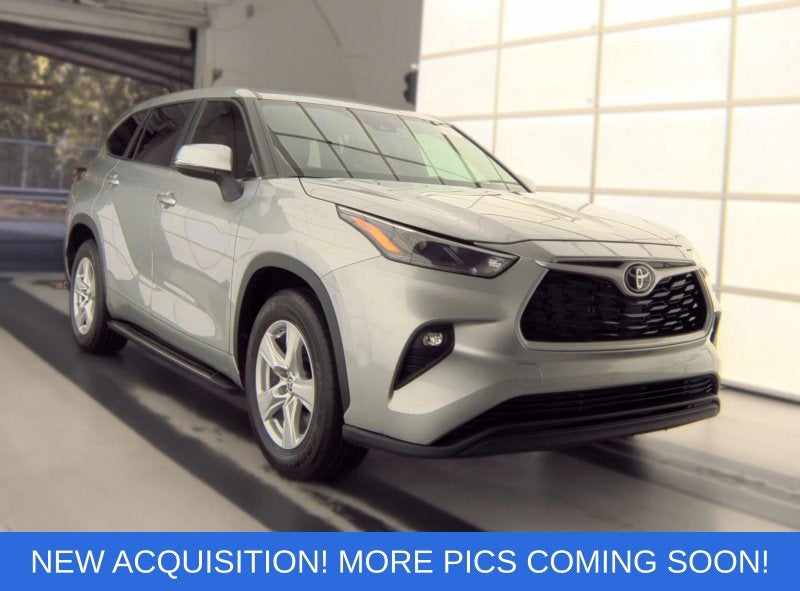 2024 Toyota Highlander LE
