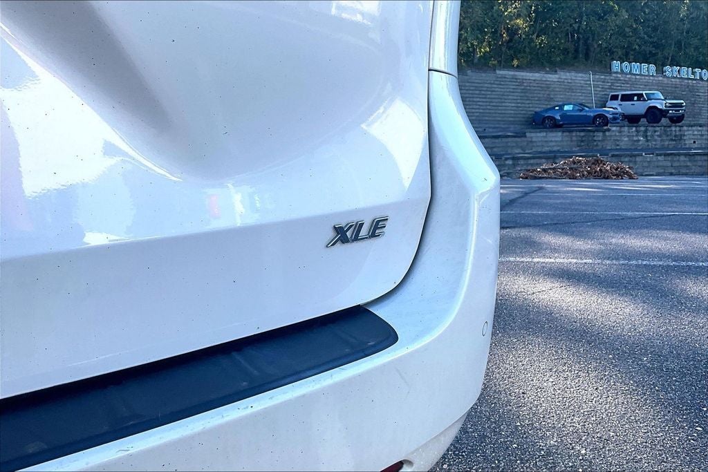 2019 Toyota Sienna XLE 7 Passenger