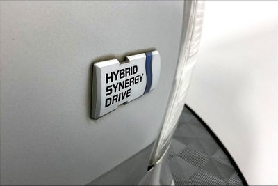 2014 Toyota Prius v Five