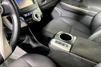 2014 Toyota Prius v Five