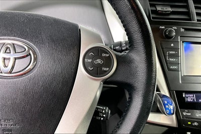 2014 Toyota Prius v Five