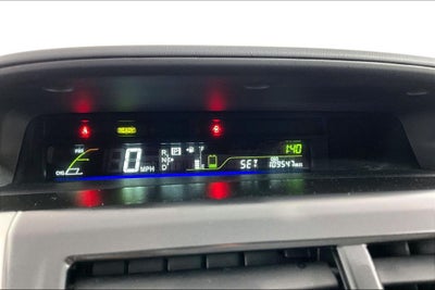 2014 Toyota Prius v Five
