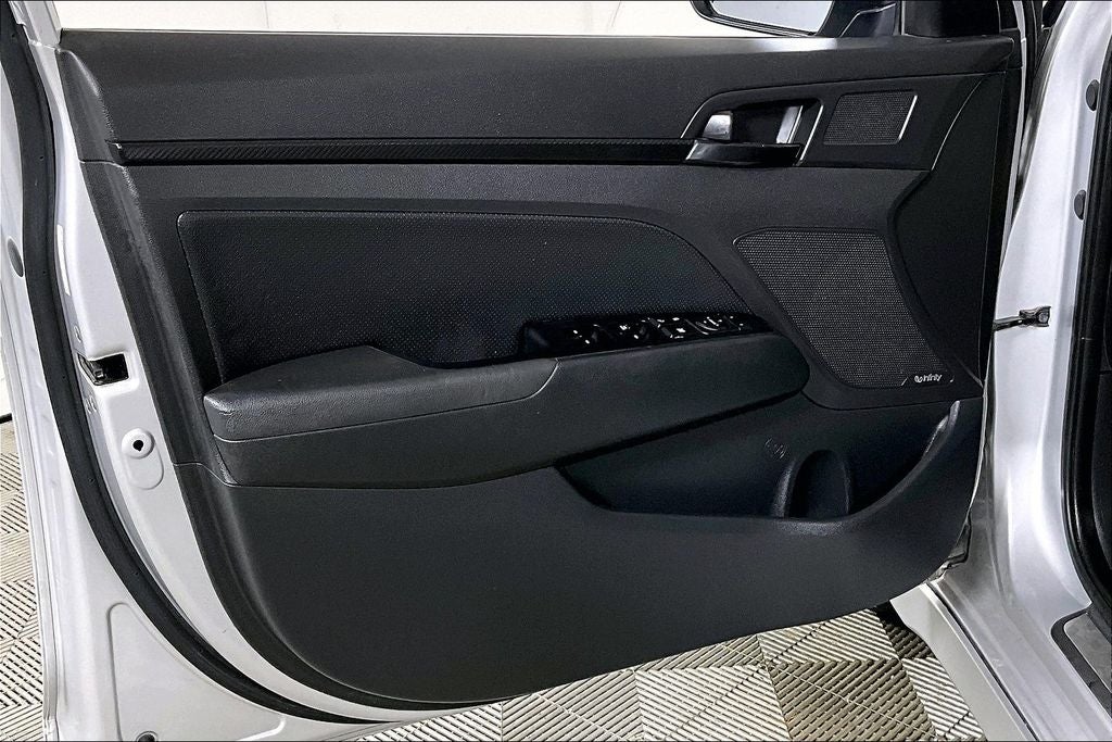 2018 Hyundai ELANTRA Sport
