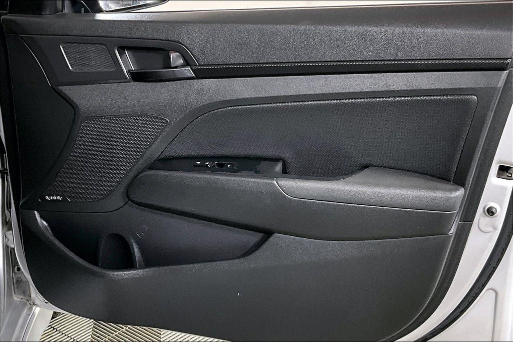 2018 Hyundai ELANTRA Sport