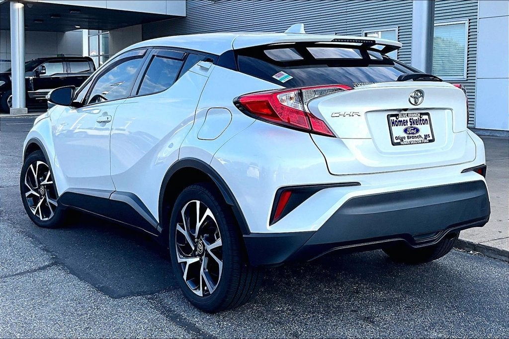 2022 Toyota C-HR XLE