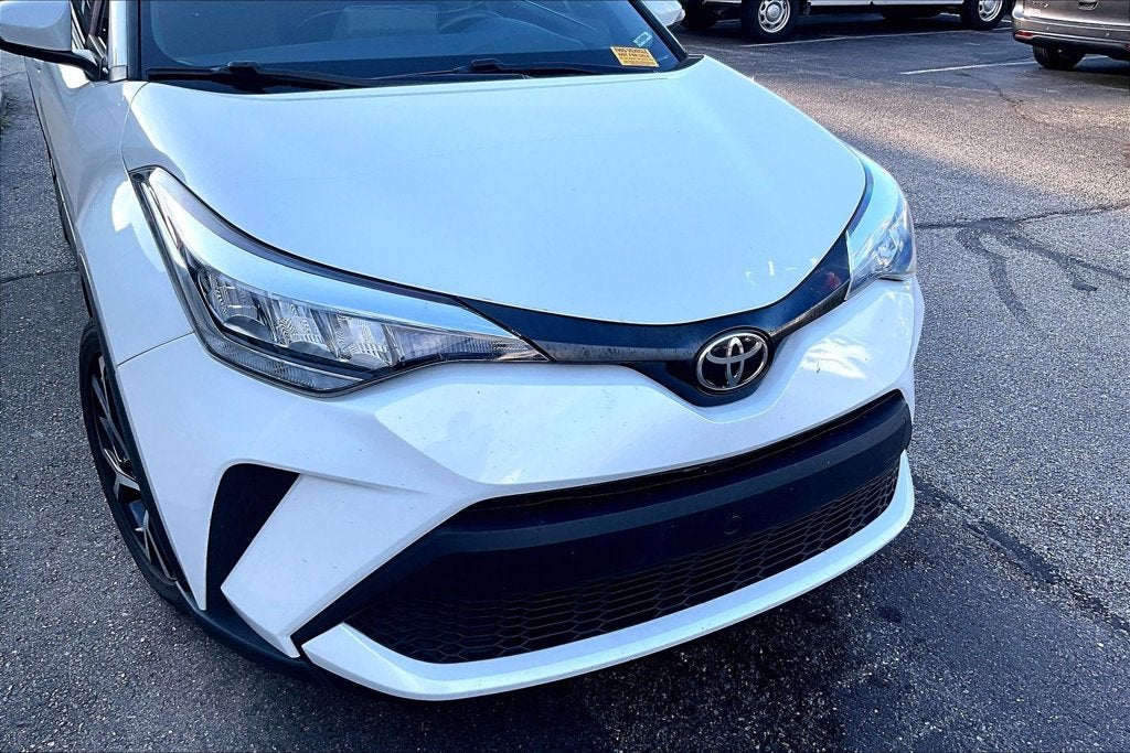 2022 Toyota C-HR XLE