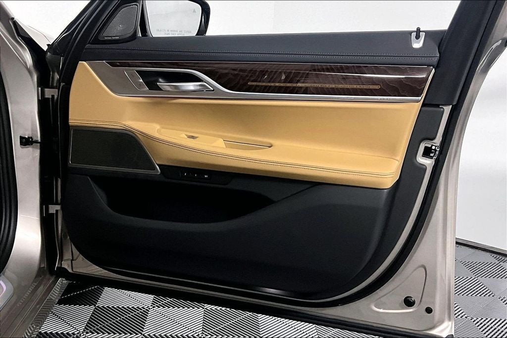 2022 BMW 7 Series 750i xDrive