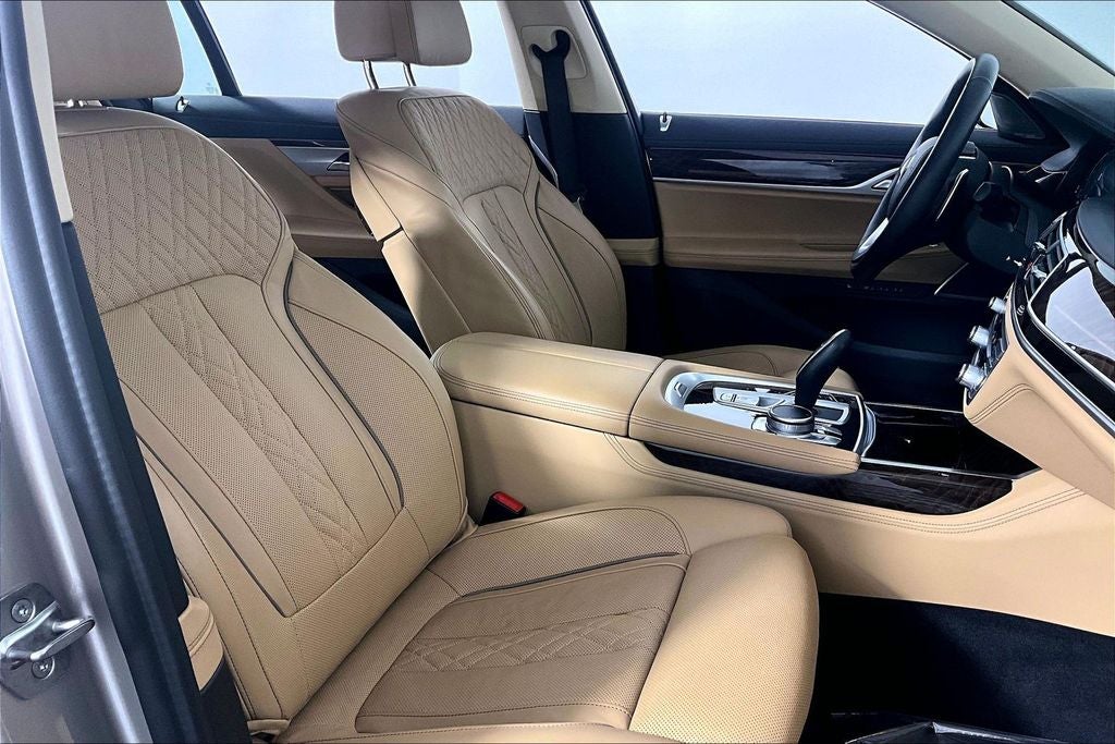 2022 BMW 7 Series 750i xDrive