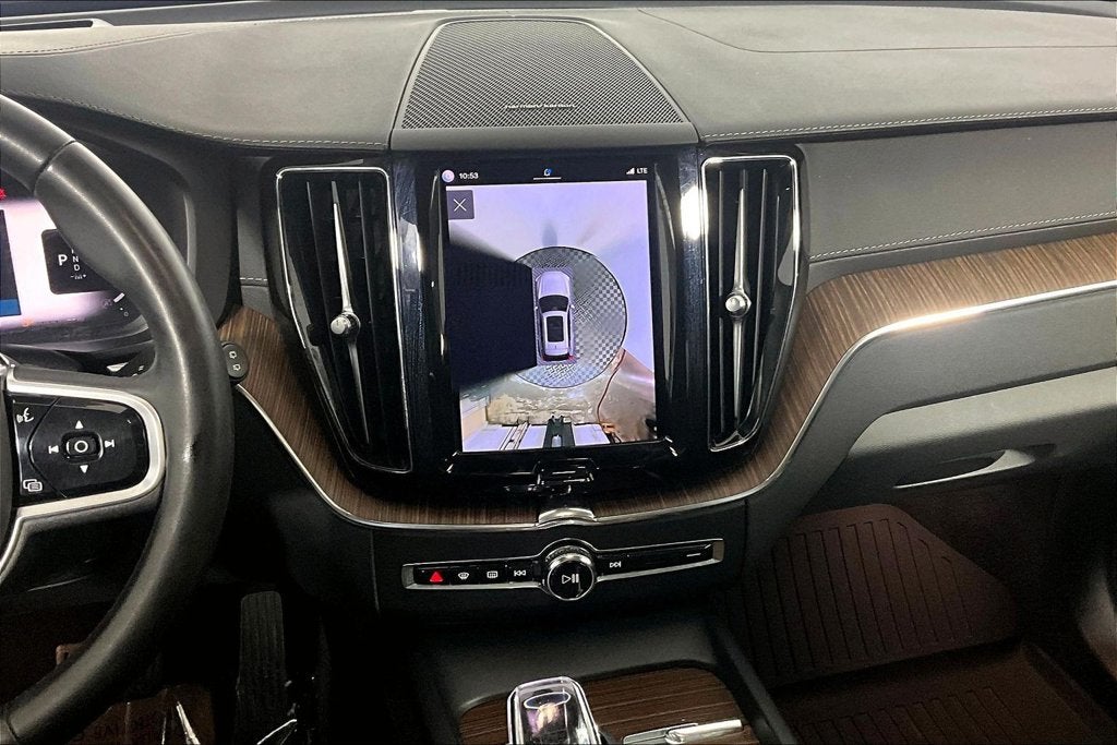 2023 Volvo XC60 B5 Ultimate Bright Theme