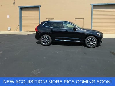 2023 Volvo XC60 B5 Plus Bright Theme