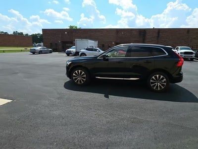 2023 Volvo XC60 B5 Plus Bright Theme